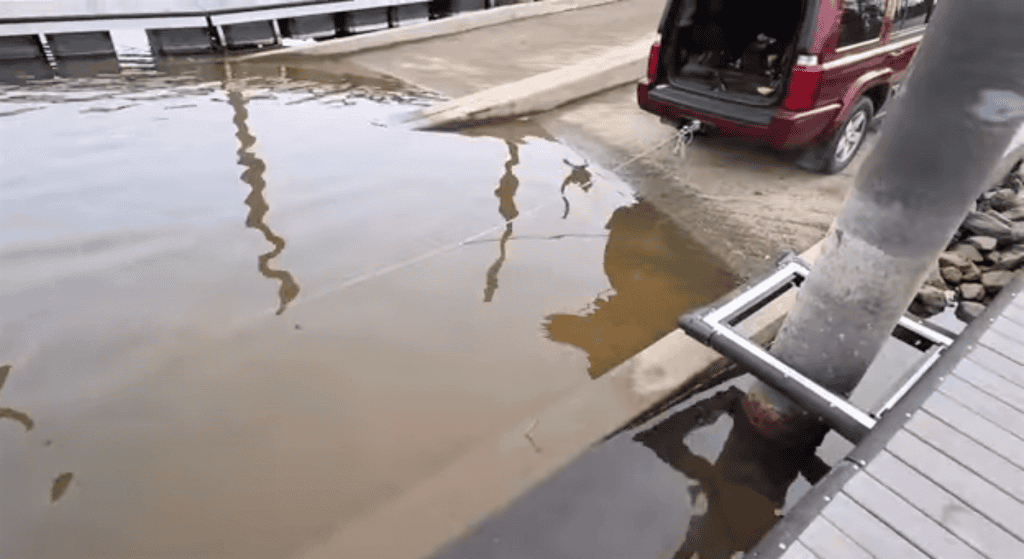 Tažení fishing magnetu autem