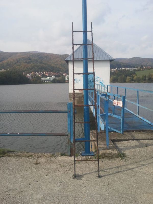 Nález žebříku magnetem v Kanianke